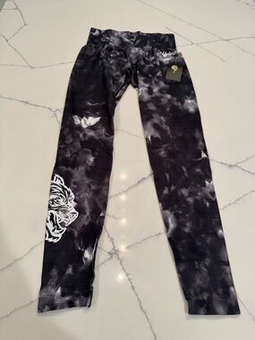 Darc Sport Black & White Tie-Dye Leggings with Tiger Graphic